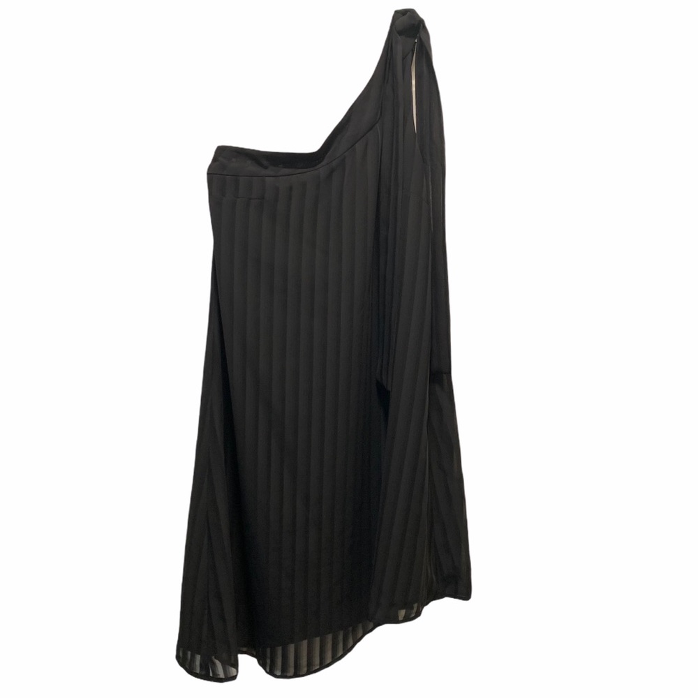 Cece Adela One Shoulder Shift Dress - Picture 3 of 9